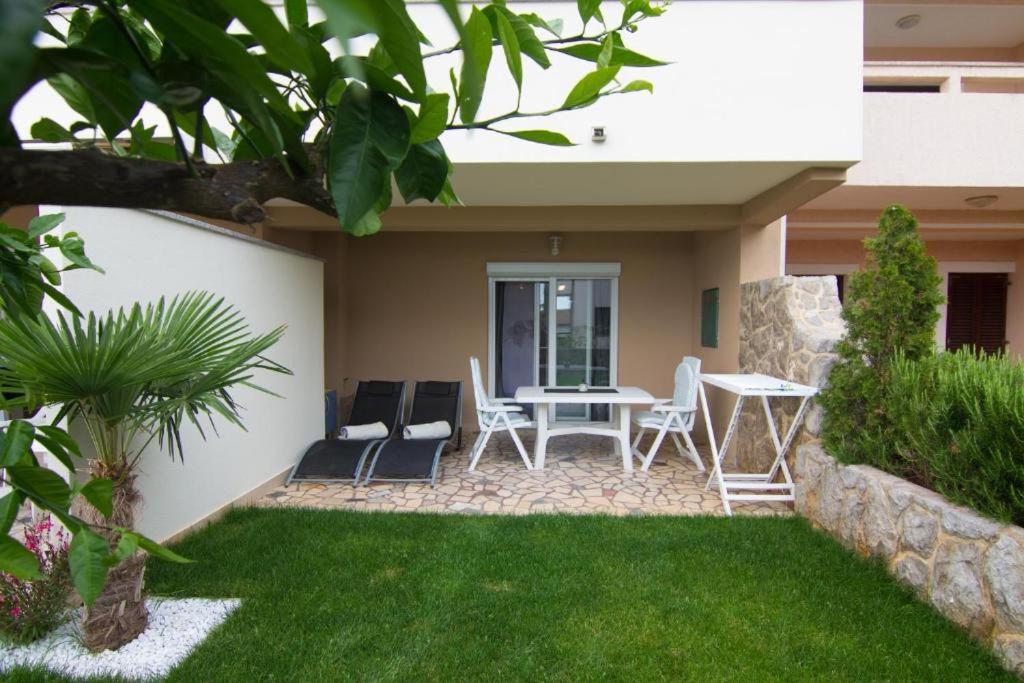 Apartman Ljubica 4 Apartamento Krk Town Exterior foto
